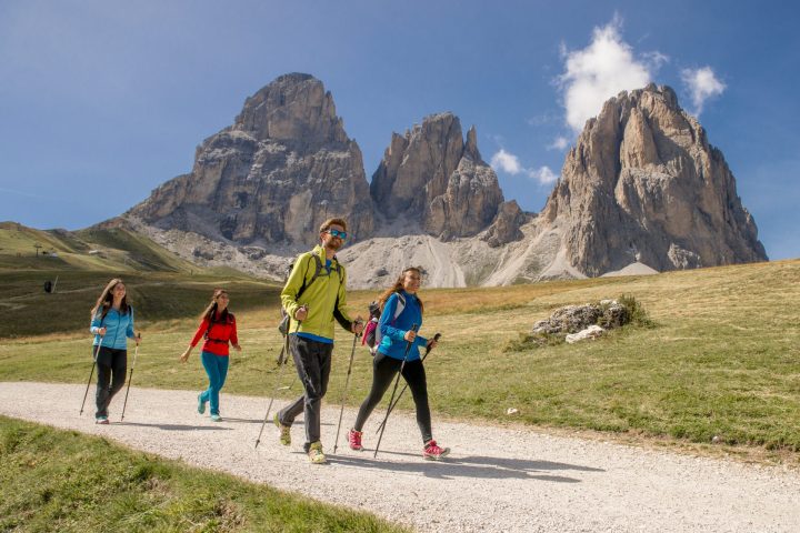 Trekking around Sassolungo