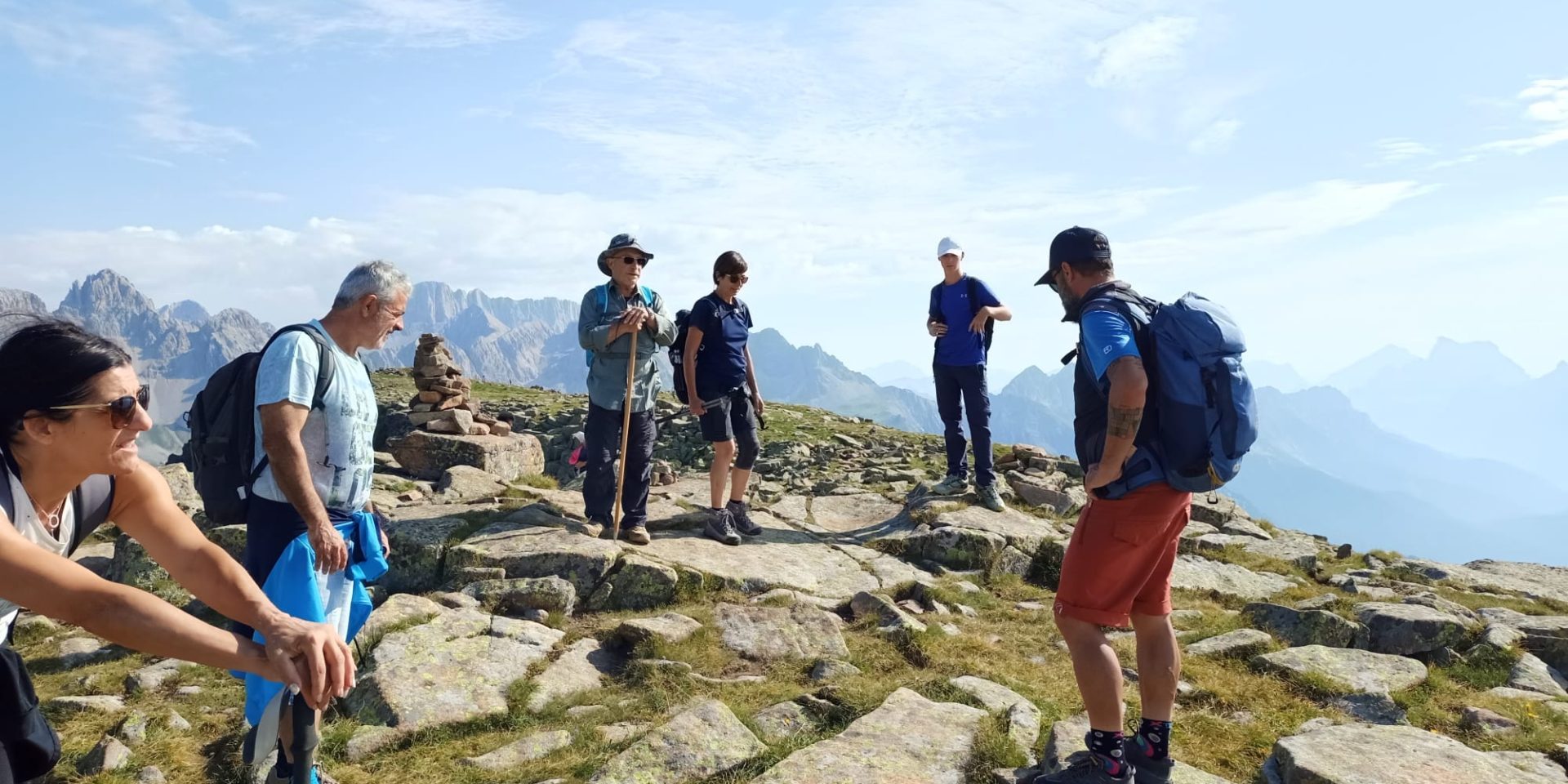 Backpack on your shoulder: Let’s hike in the Dolomites