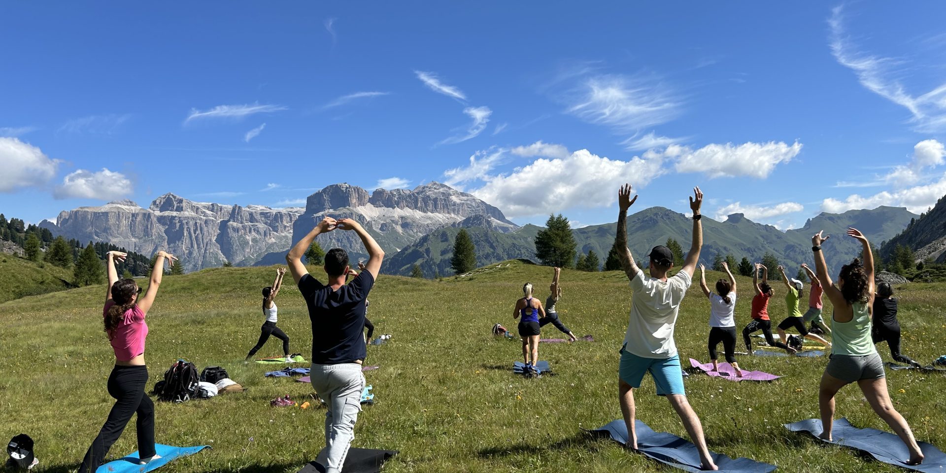 Lezione di yoga in quota, Ciampac Area