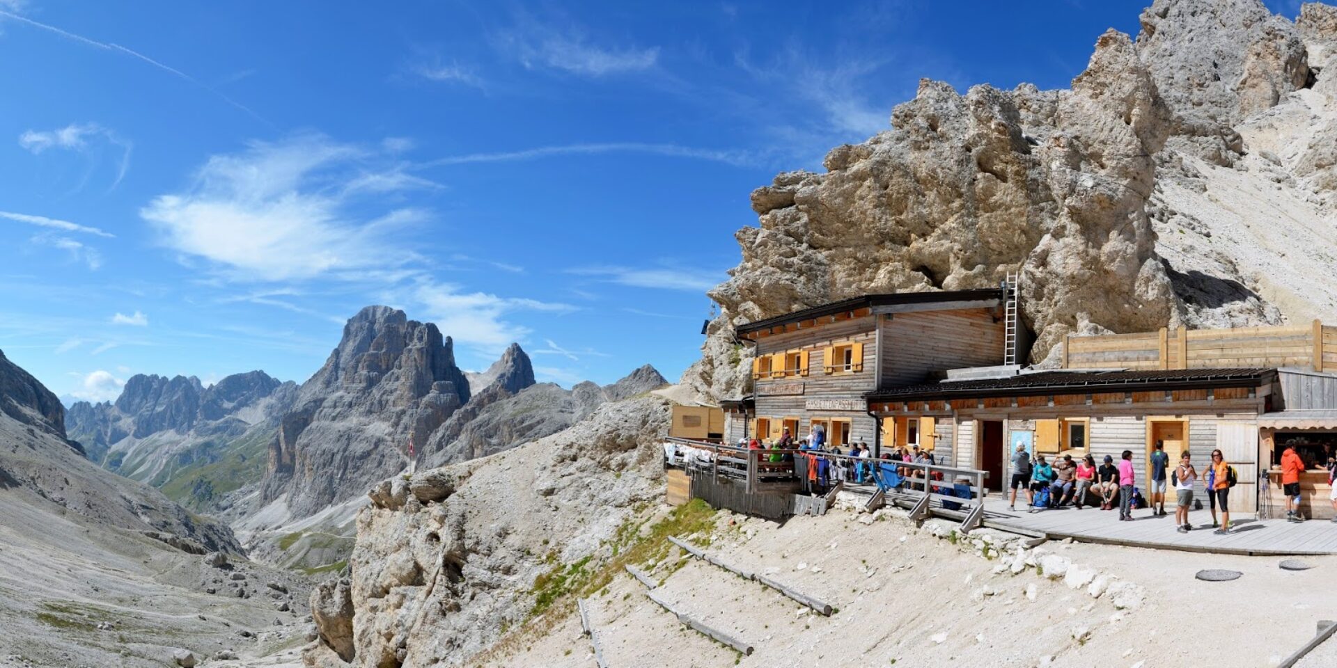 2-day trekking – 1 night in refuge